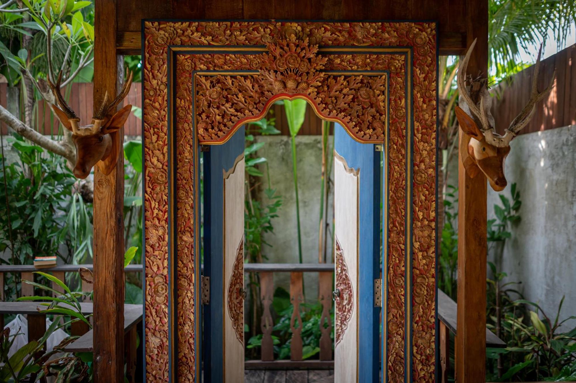 Kubu Kayu Villas Seminyak Esterno foto